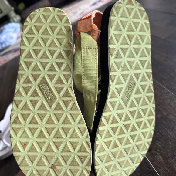 Colorful colorful teva Sandals - Picture 3 of 3